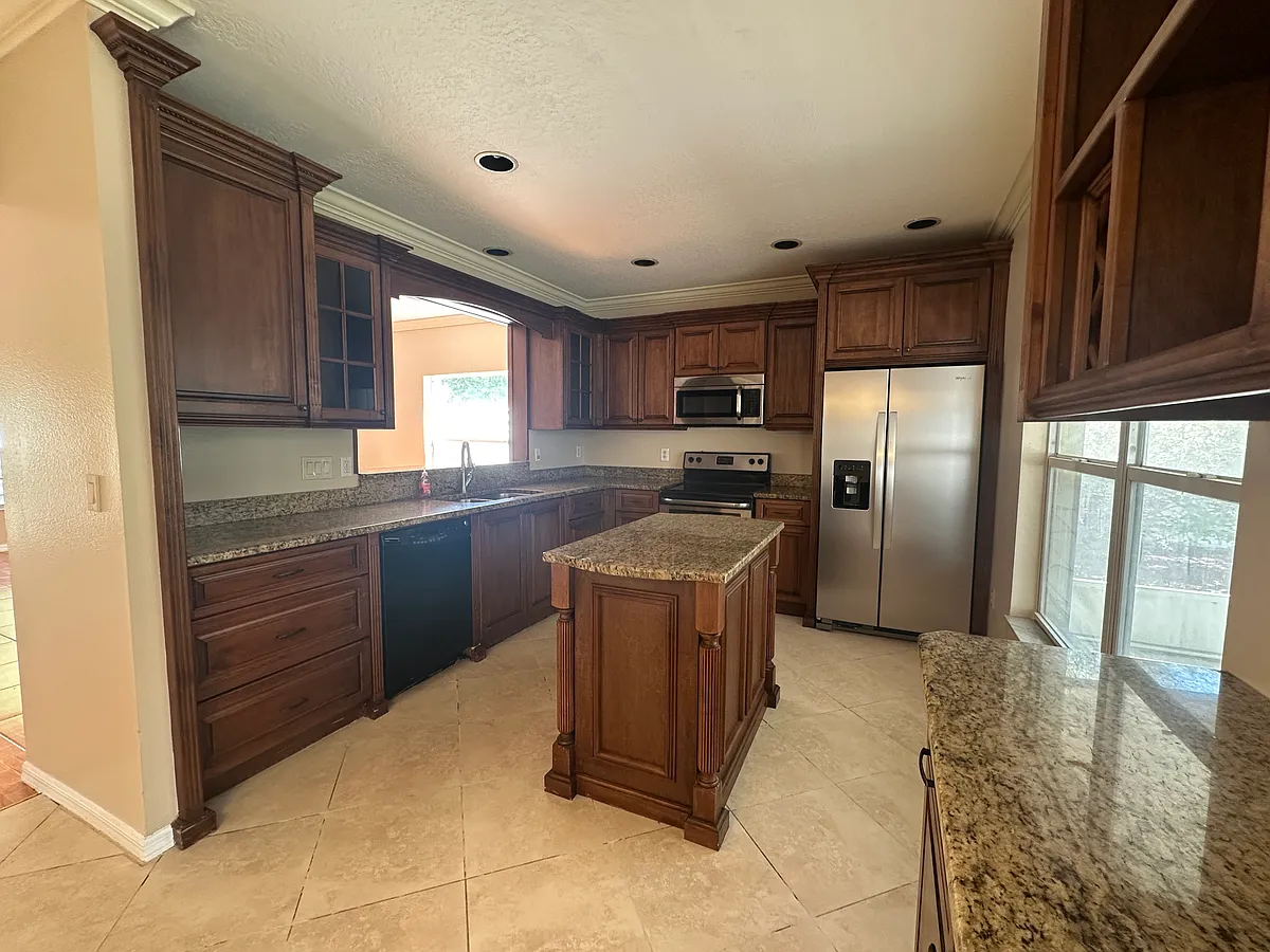 Kitchen - 11021 Newbridge Dr