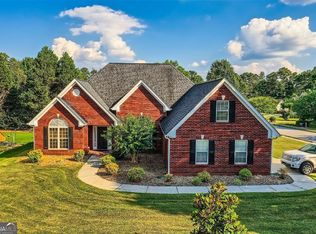 2960 Meadow Gate Way, Loganville, GA