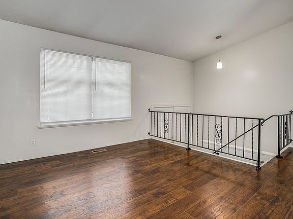 3rd image of 605-607 NE Lynn St #605-A
