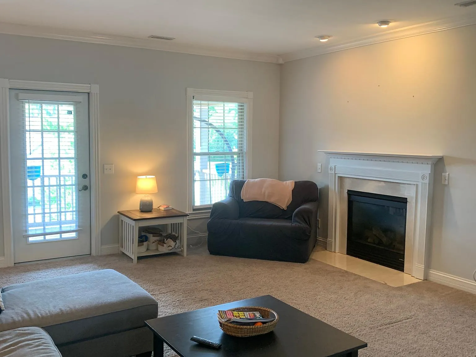 3 bed, 2442 sqft, $2,500 — Photo 4