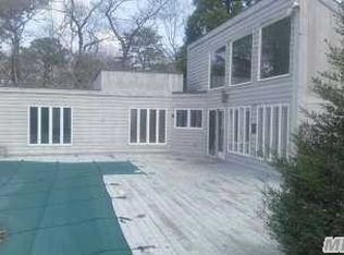 5 Lakewood Ln, Quogue, NY 11959