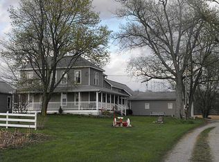 10622 Cemetery Rd, Wapakoneta, OH 45895