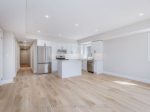 4th image of 24 Queen St #1