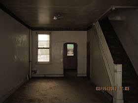 3rd image of 2010 E Clementine St