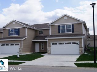 3153 King Ridge Blvd, Lincoln, NE 68504