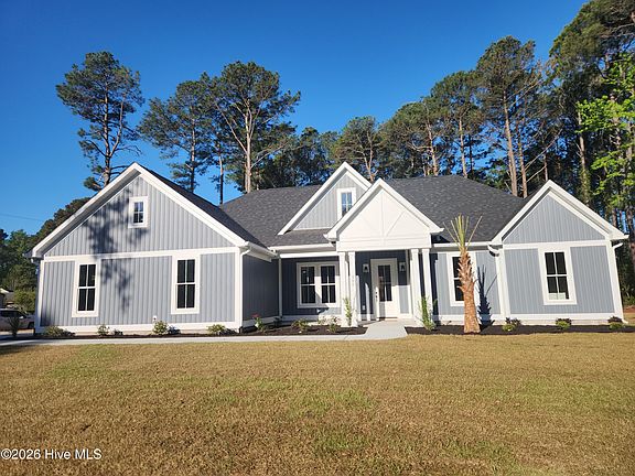 3rd image of 345 Boundary Loop Road NW
