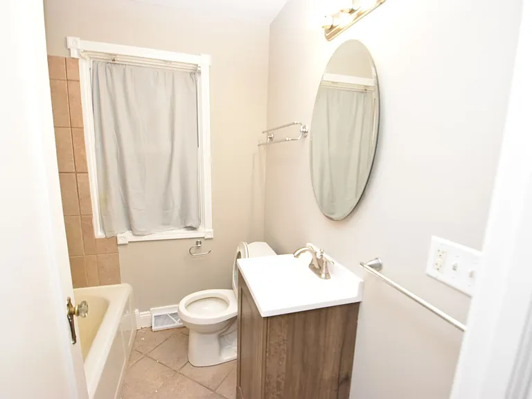 17967 Edgewood Walk — Photo 13