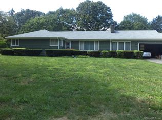 123 N Park Ave, Easton, CT 06612