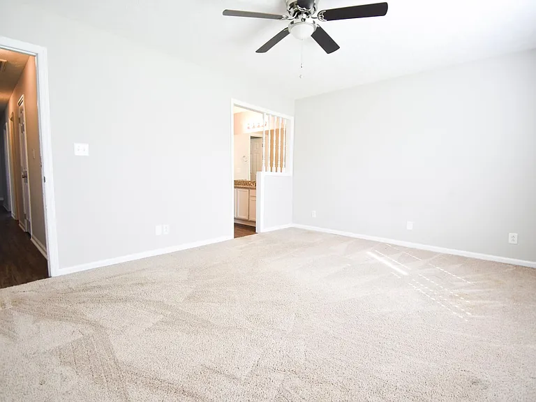 411 Northwoods Dr — Photo 18