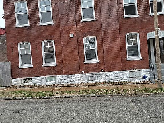 5th image of 2612 Ann Ave