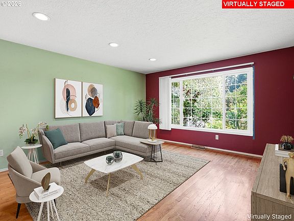 4th image of 1321 SE 152nd Pl