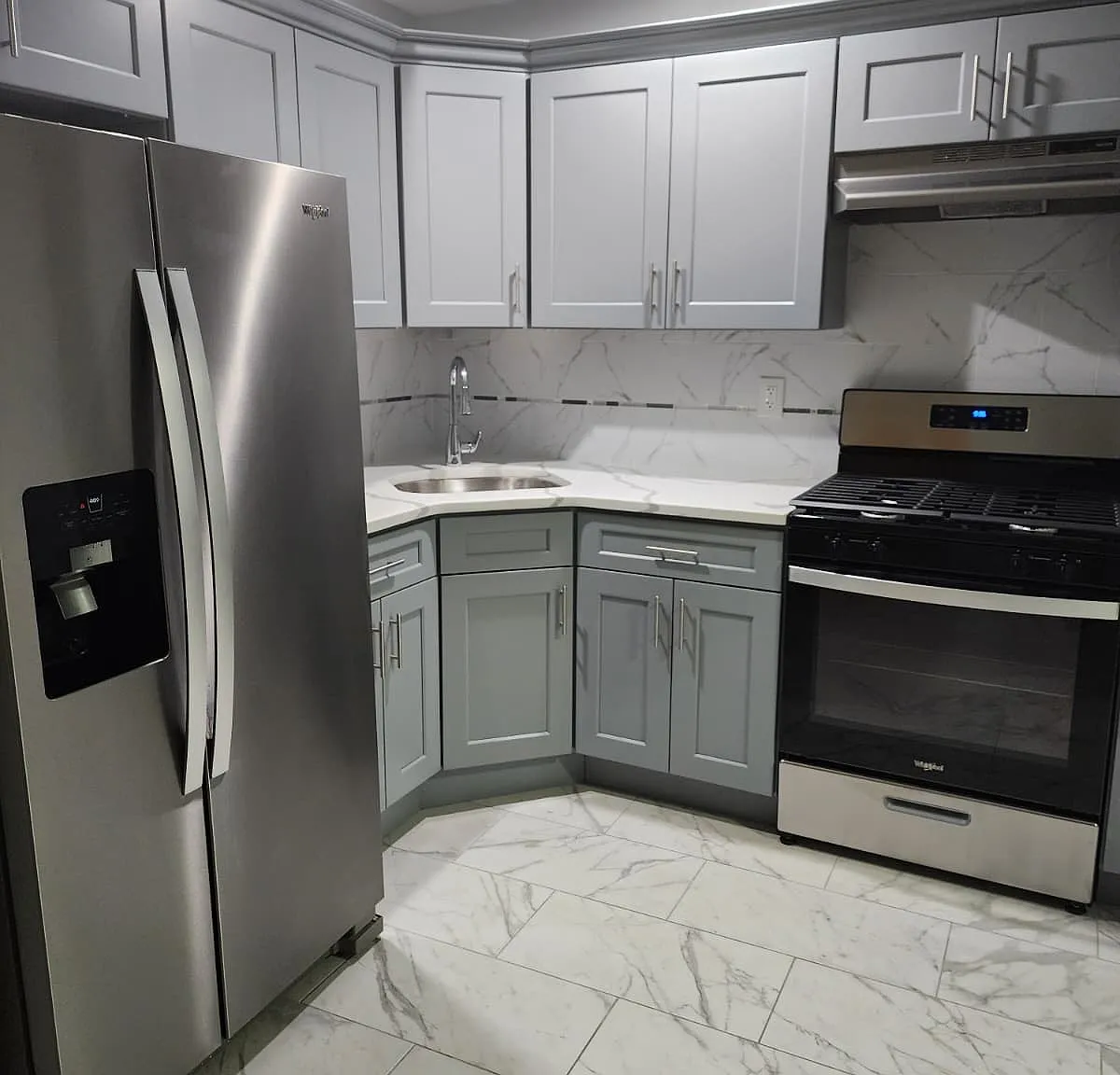 3 bed, 1000 sqft, $3,600 — Photo 1