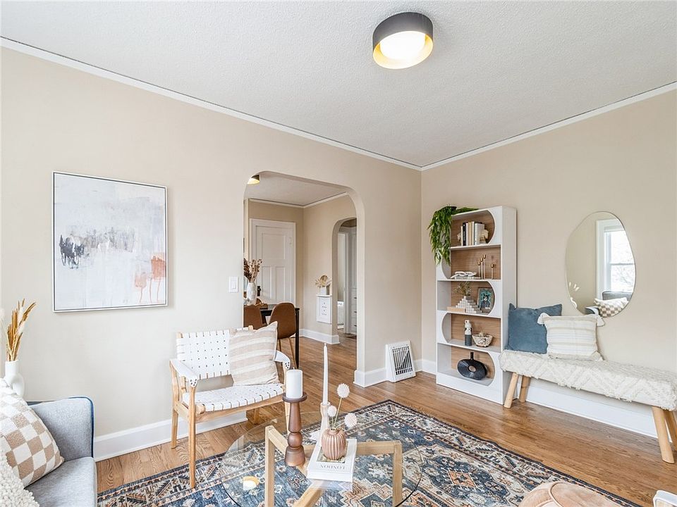 4142 Urbandale Ave, Des Moines, IA 50310 Zillow