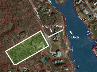 1900 Gull Pond Ln, Greenport, NY 11944