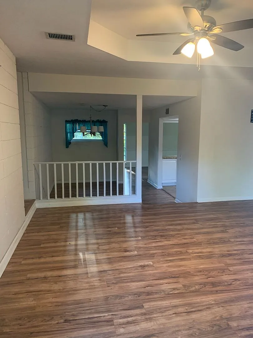 Updated Mid Century in NW Gainesville — Photo 4