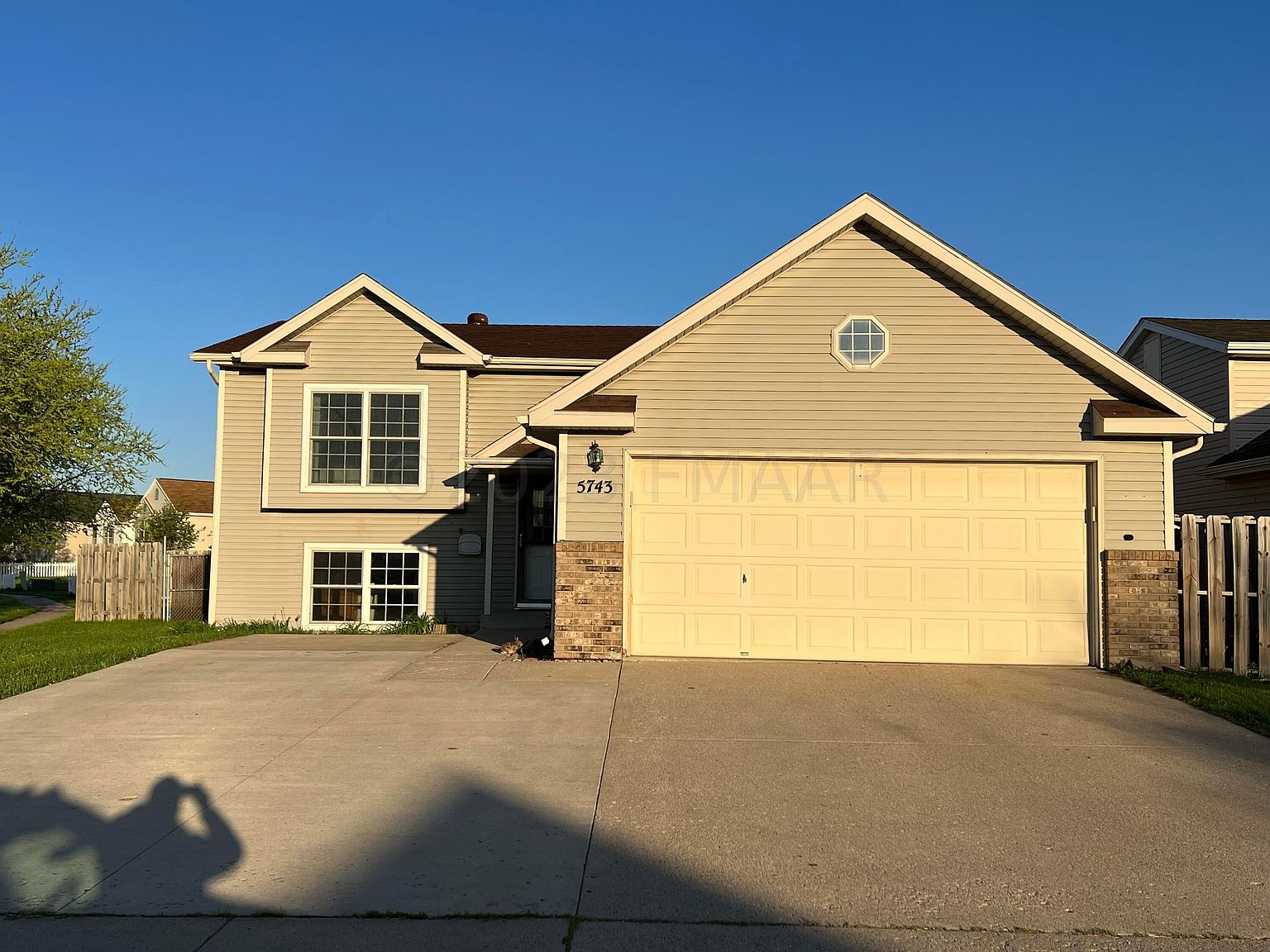 5743 18th St S, Fargo, ND 58104 Zillow