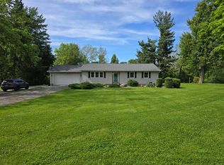 3 Prospect St, North Fairfield, OH 44855