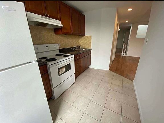 3rd image of 31-18 Broadway #C
