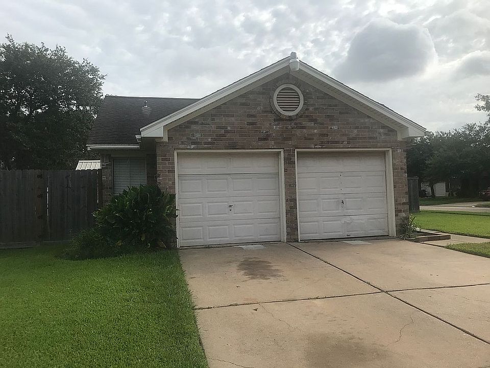 1st image of 3826 Somerton Dr