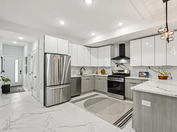 78 Beacon Avenue image 9 of 43