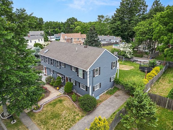 3rd image of 6 Vista Dr