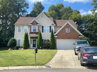 4001 Asher Ct, Charlotte, NC 28215