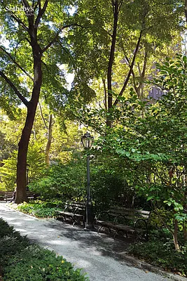 Sold by Sotheby's International Realty | media 9