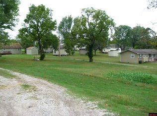 611 Oak St, Gassville, AR 72635