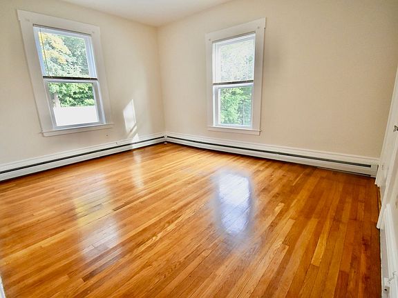 4th image of 42 Preston Pl #4