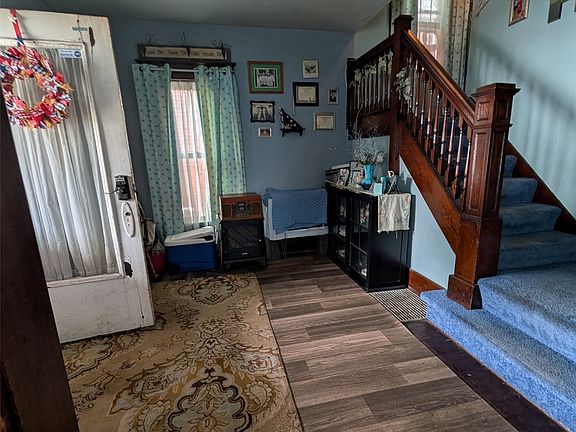 2nd image of 1009 W 20th St