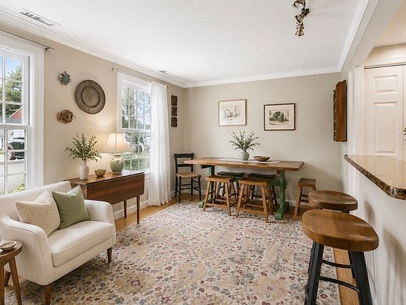 4th image of 43 Jericho Rd #43