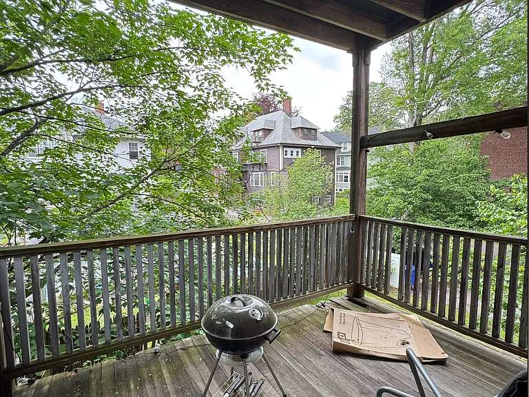 104 Strathmore Rd #2 — Photo 23