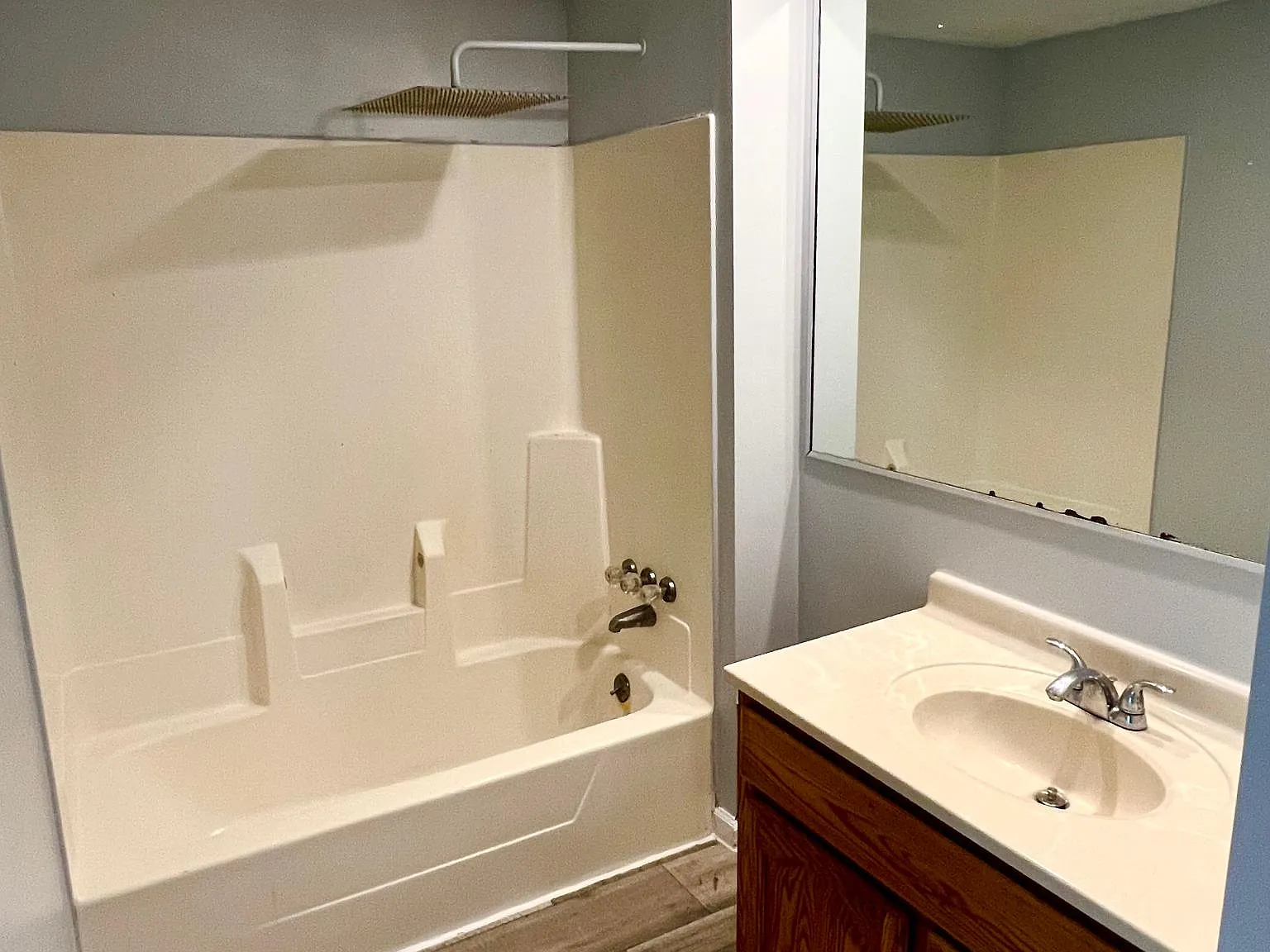 3 bed, $1,850 — Photo 4
