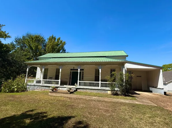 201 W Jackson St, Carrollton, MS 38917