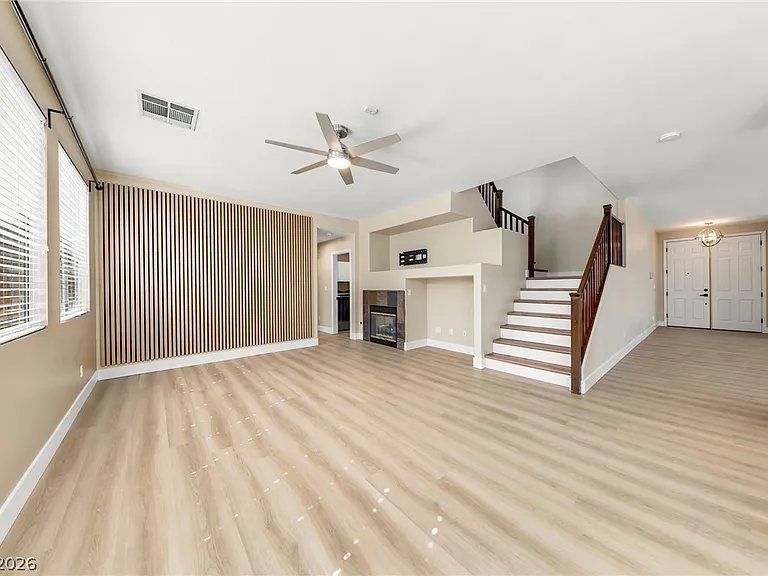 2551 Williamsburg St — Photo 15