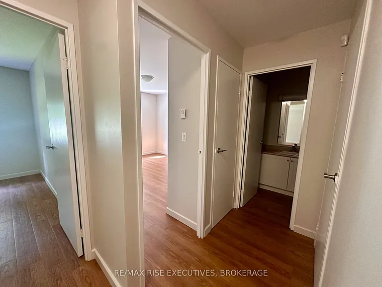 1020 Pembridge Cres #119 — Photo 8