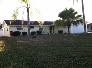 612 Florida Cir S, Apollo Beach, FL 33572