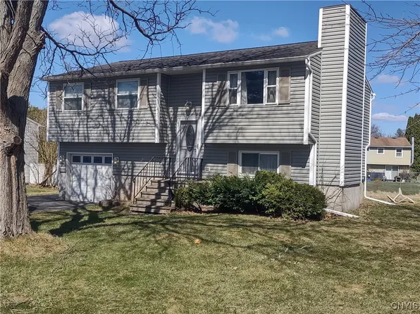 6065 Deersprings Rd, Cicero, NY 13039