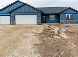 1607 Killdeer St, Holmen, WI 54636
