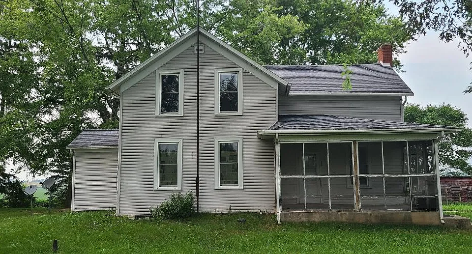 W Sterling Rd