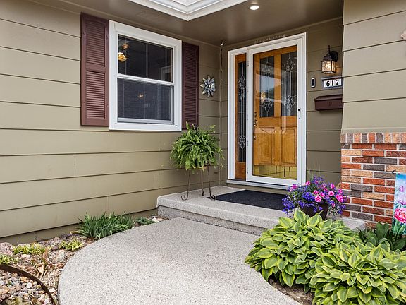 2nd image of 617 SE 11th St