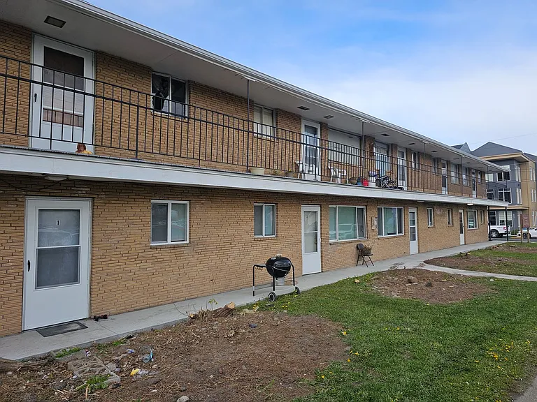 839 Cedar St #3 — Photo 2