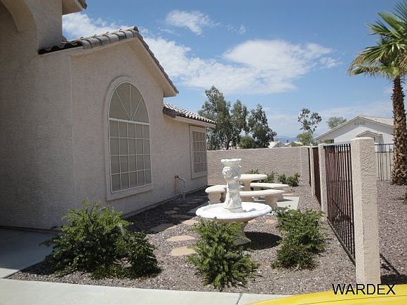 4th image of 5813 S Desert Lakes Dr
