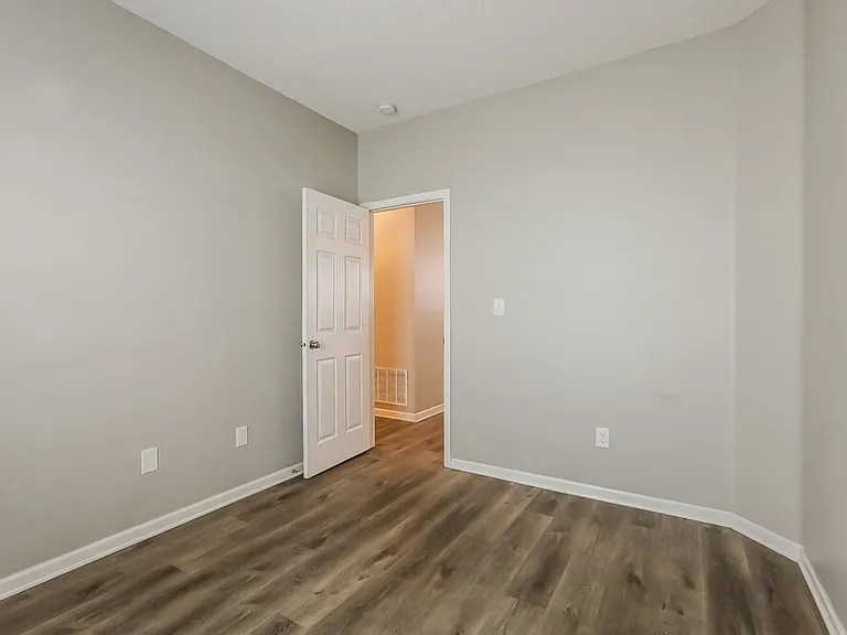 7150 Parklake Pl — Photo 13