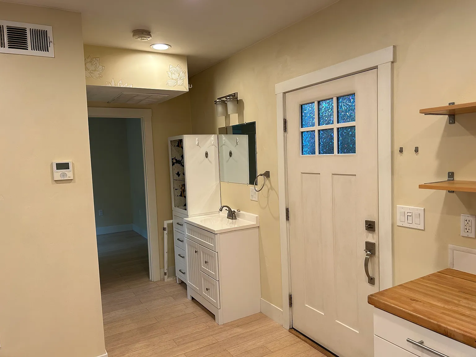 1 bed, 500 sqft, $1,650 — Photo 4