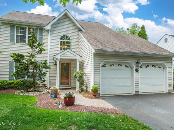 91 Nutmeg Road, Aberdeen, NJ 07747