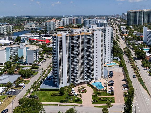 4th image of 2701 N Ocean Boulevard #PHC