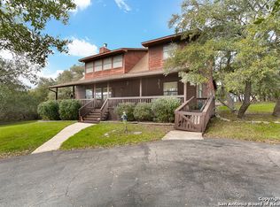 297 Lakewood Dr, Lakehills, TX 78063