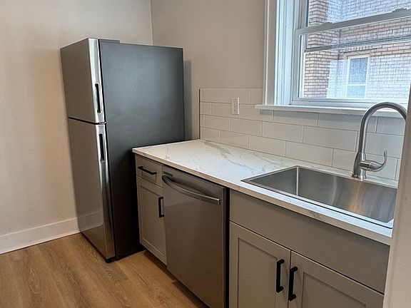 3rd image of 2903 Voelkel Ave APT 6