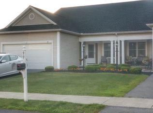 97 Rockrose Dr, East Greenbush, NY 12061